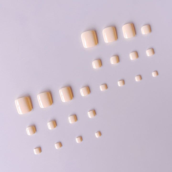 Art nail set with high-quality, smooth finish Kalsten