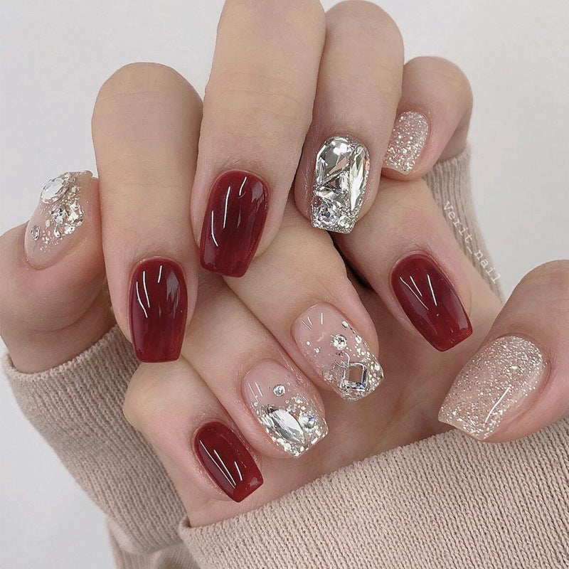 Glamorous Press-On Nail Set with Rhinestone and Glossy Finish Kalsten