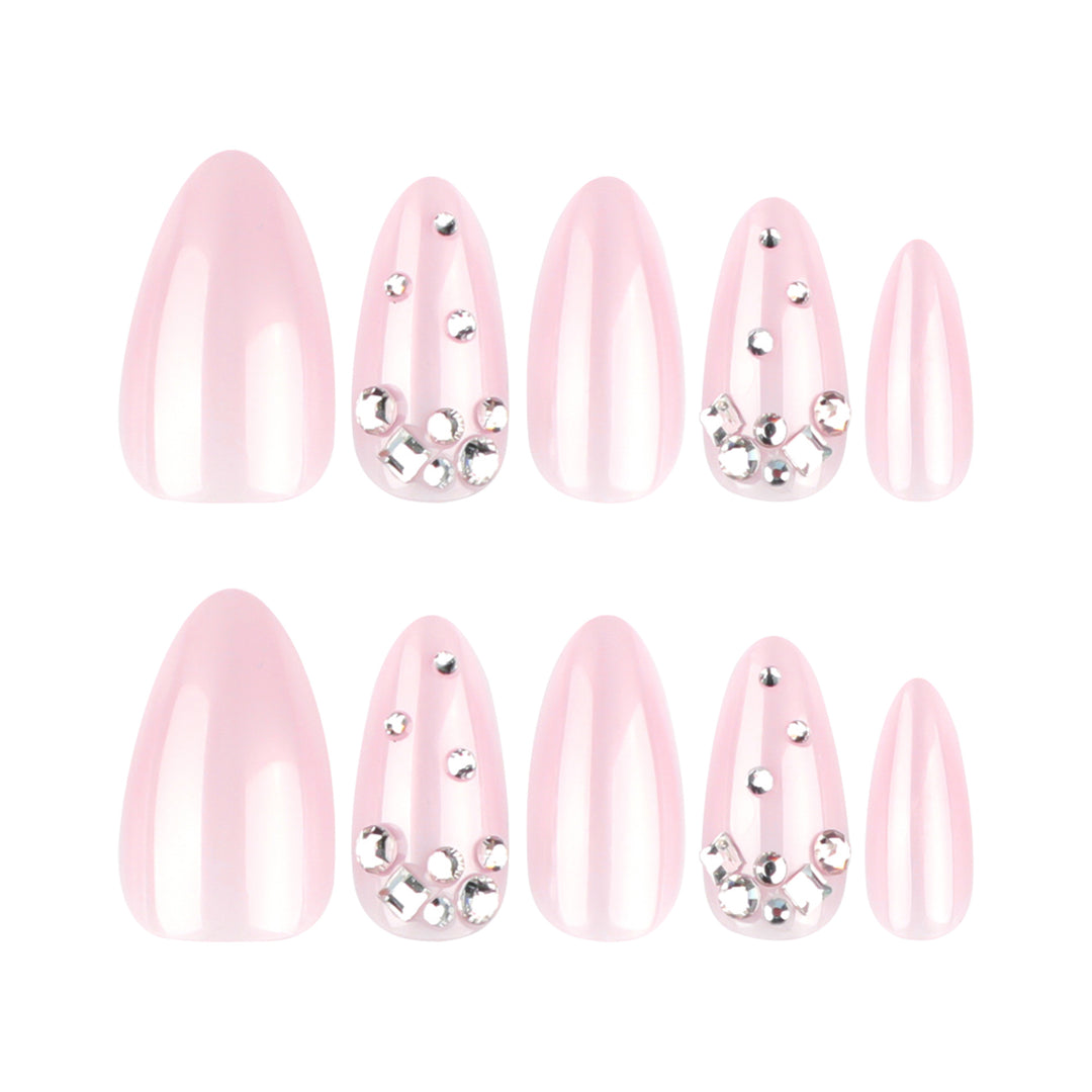 Artful nail art with delicate glitter accents and elegant French tip Kalsten
