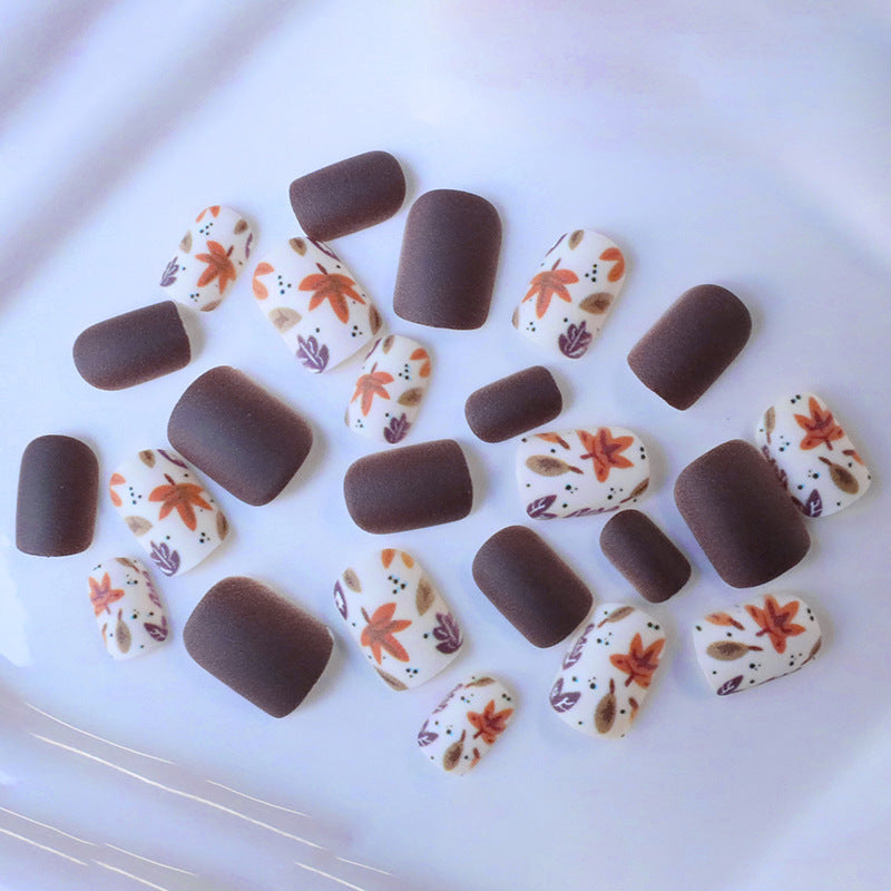 Autumn-Inspired Floral Nail Art Enhancements Kalsten