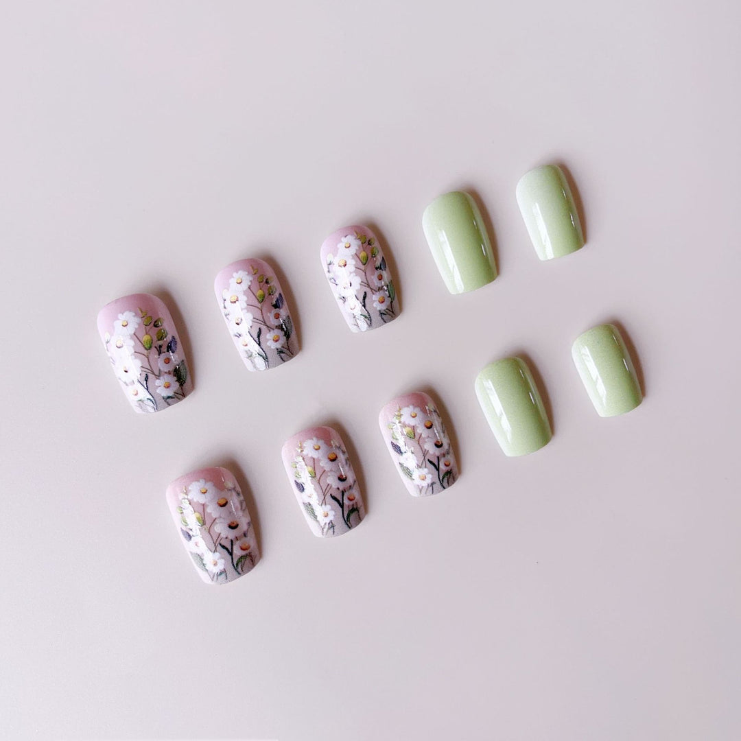 Artificial nail set with floral 3D applications Kalsten
