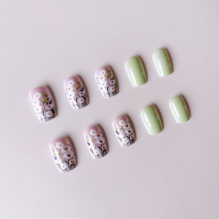 Artificial nail set with floral 3D applications Kalsten