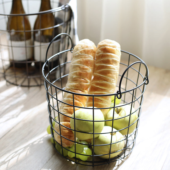 Unisex wire basket with ergonomic carrying lid Kalsten