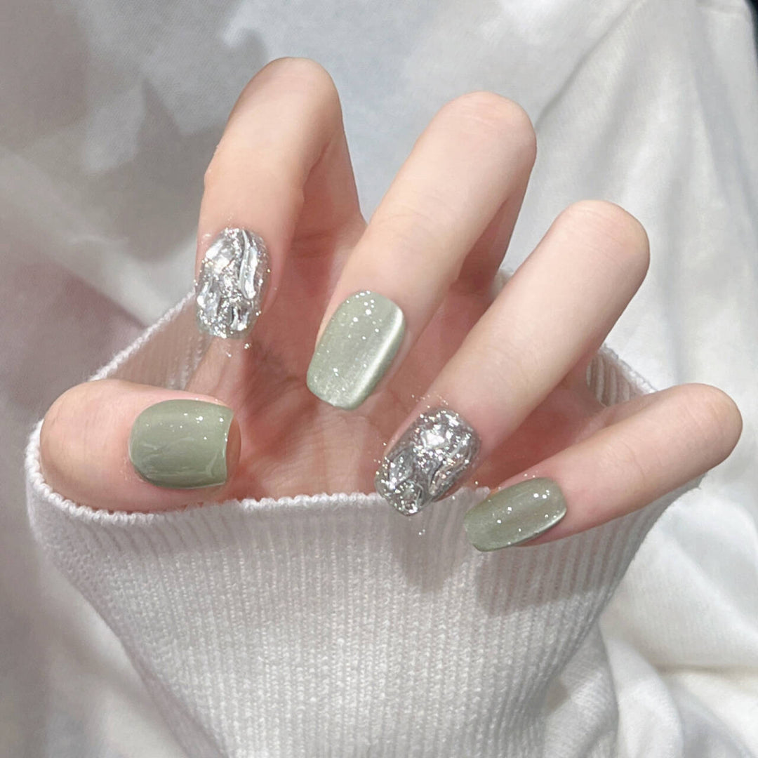 Glittery Decorative Press-On Nail Art Kalsten