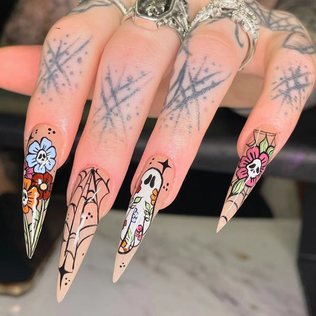 Artificial nails in unique design Kalsten