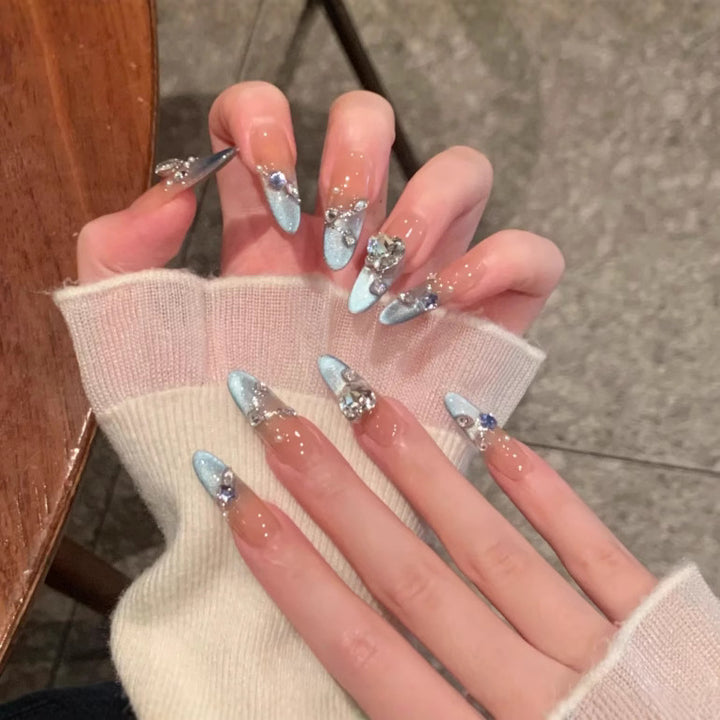 Artificial Nails in Stylish Ombre Design Kalsten
