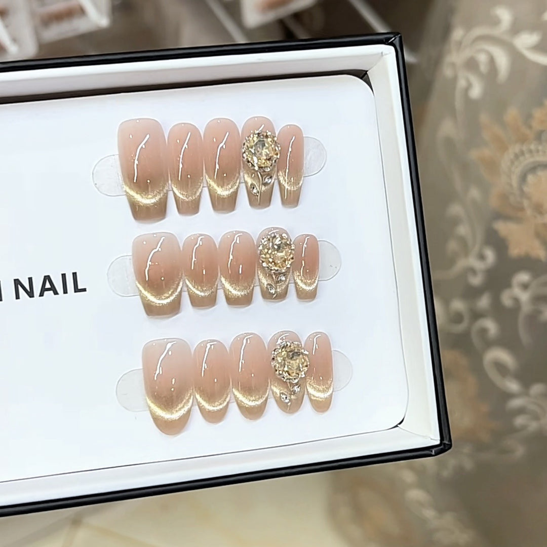 Elegant Press-On Nail Set with Decorative Gold Accents Kalsten
