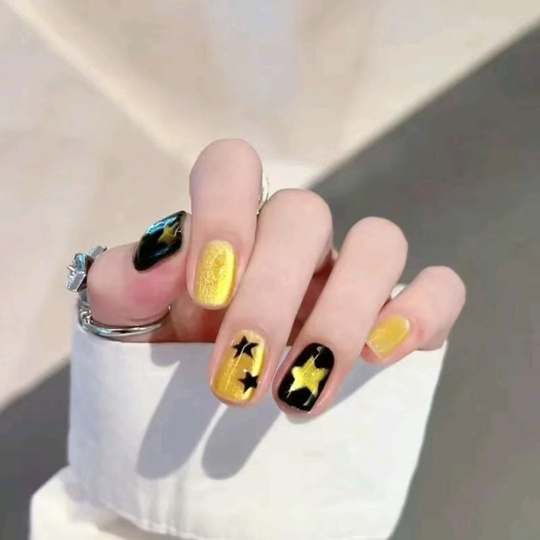 Festive Character-Inspired Nail Art Set Kalsten