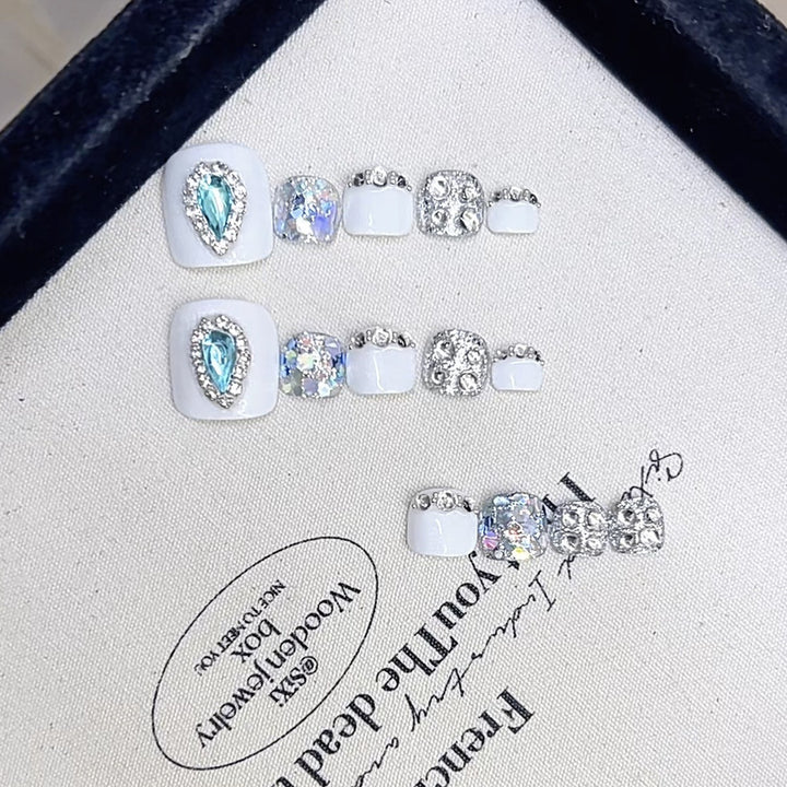 Rhinestone-Embellished Press-On Nail Set Kalsten