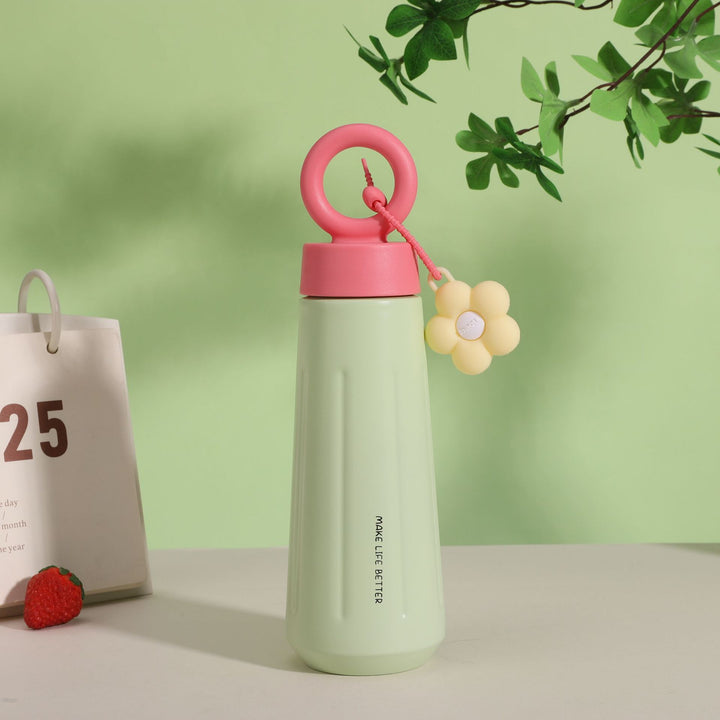 Ladies stylish plastic drinking bottle with charm Kalsten