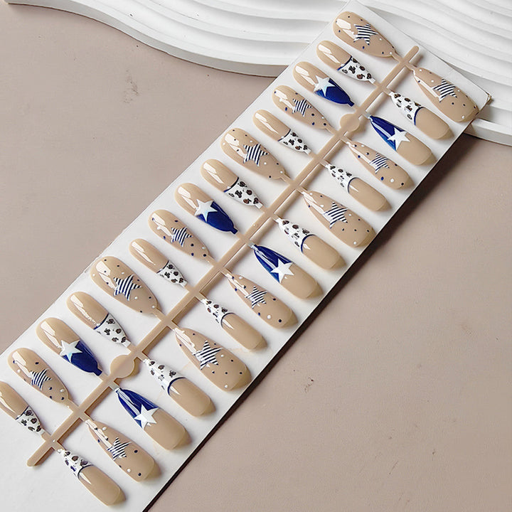 Artificial nails in creative star design Kalsten