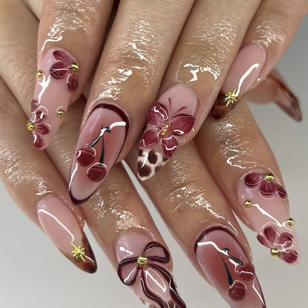 Artful nail art with floral accents Kalsten