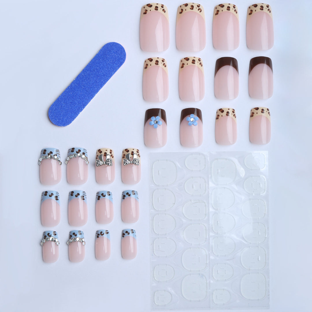 Artificial nails with stylish animal patterns and sparkling accents Kalsten