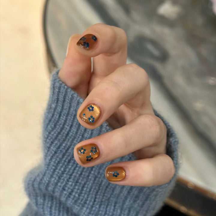 Floral Accent Gel Nail Art Kalsten