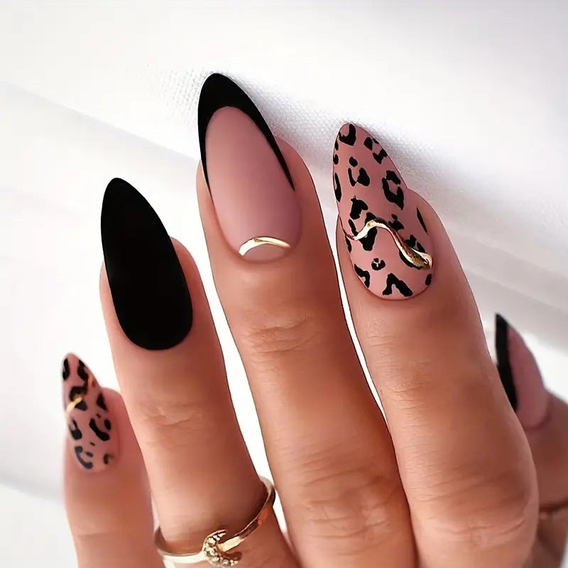 Acrylic nail set with glamorous leopard pattern and elegant accents Kalsten
