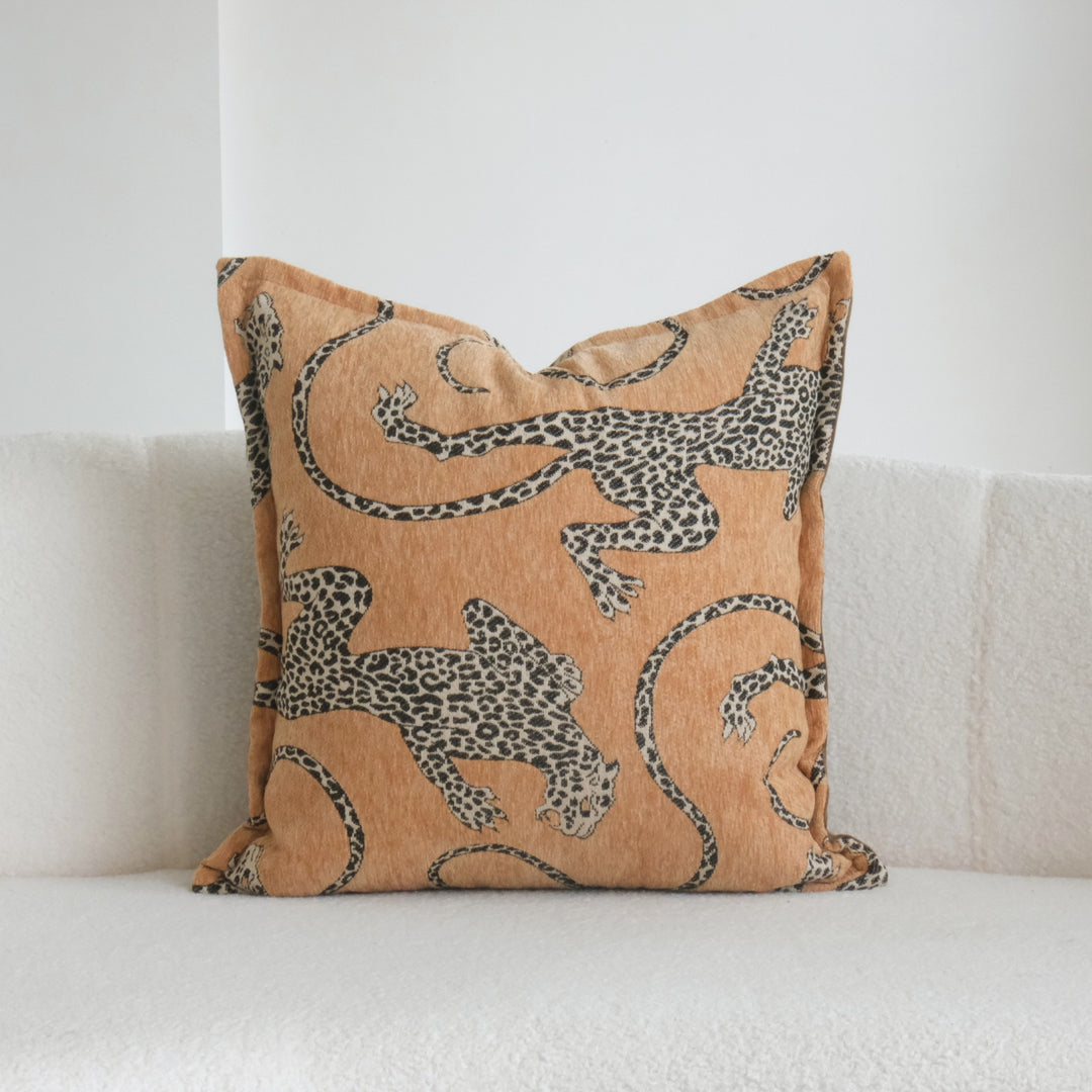 Decorative Accent Cushion for Sofa Decor