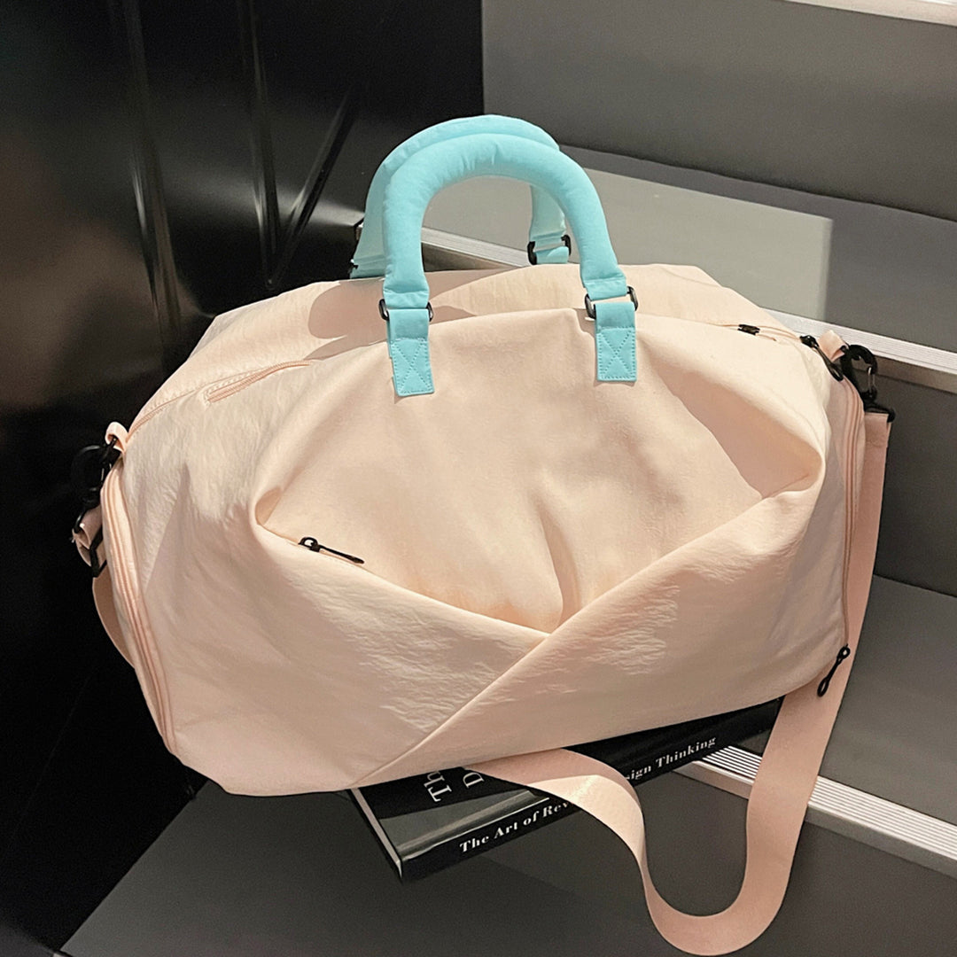 Sleek Minimalist Travel Duffel Kalsten