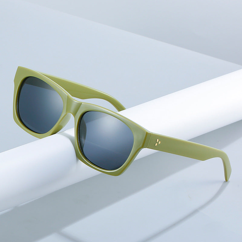 Retro-Inspired Chunky Sunglasses Kalsten