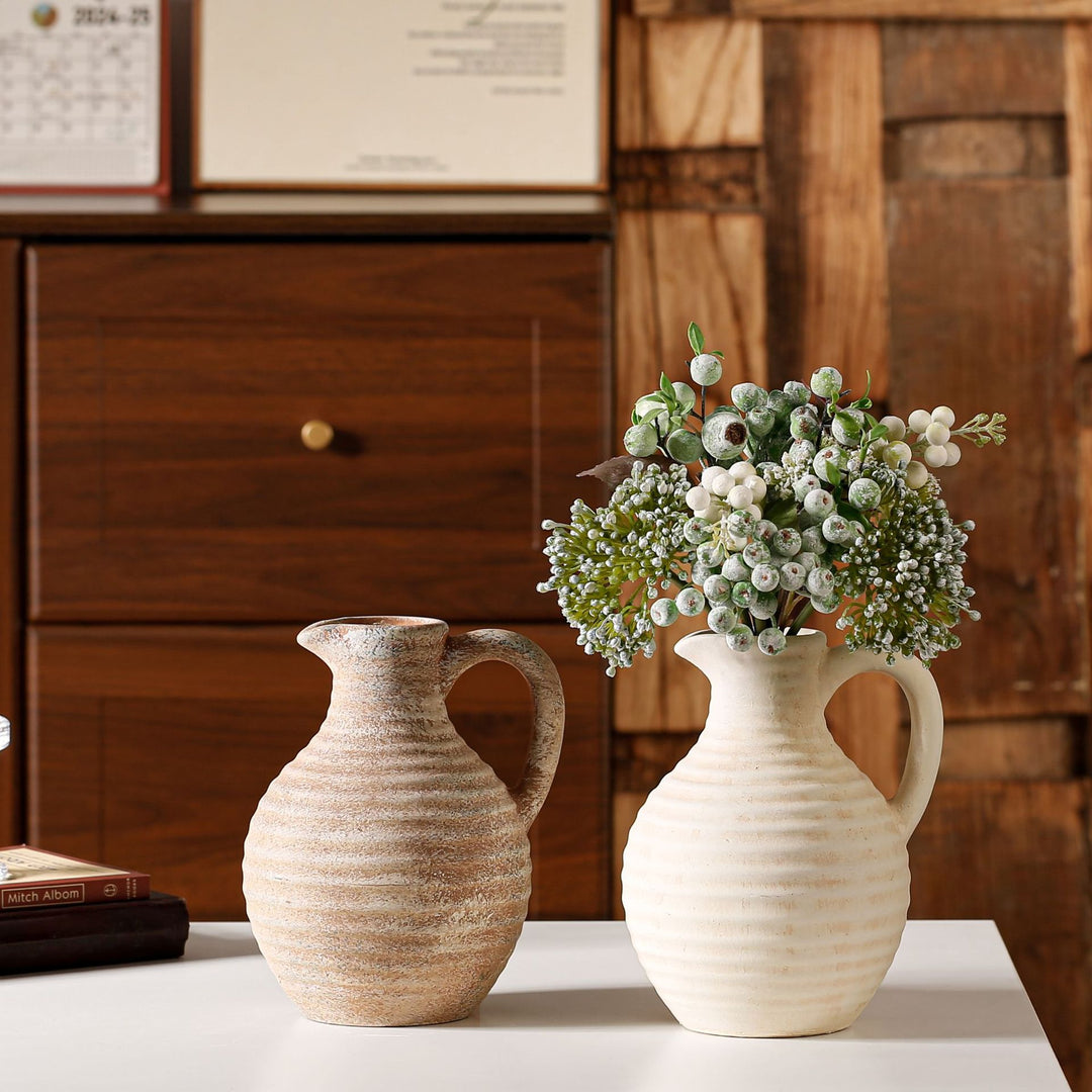 Handcrafted ceramic vase with ribbed structure Kalsten