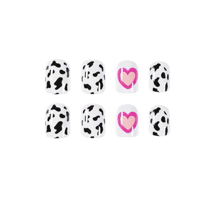 Creative nail art with heart and animal pattern motif Kalsten