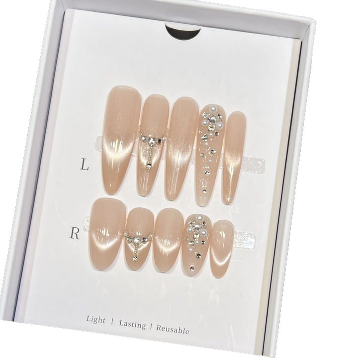 Decorative Press-On Nail Set Kalsten
