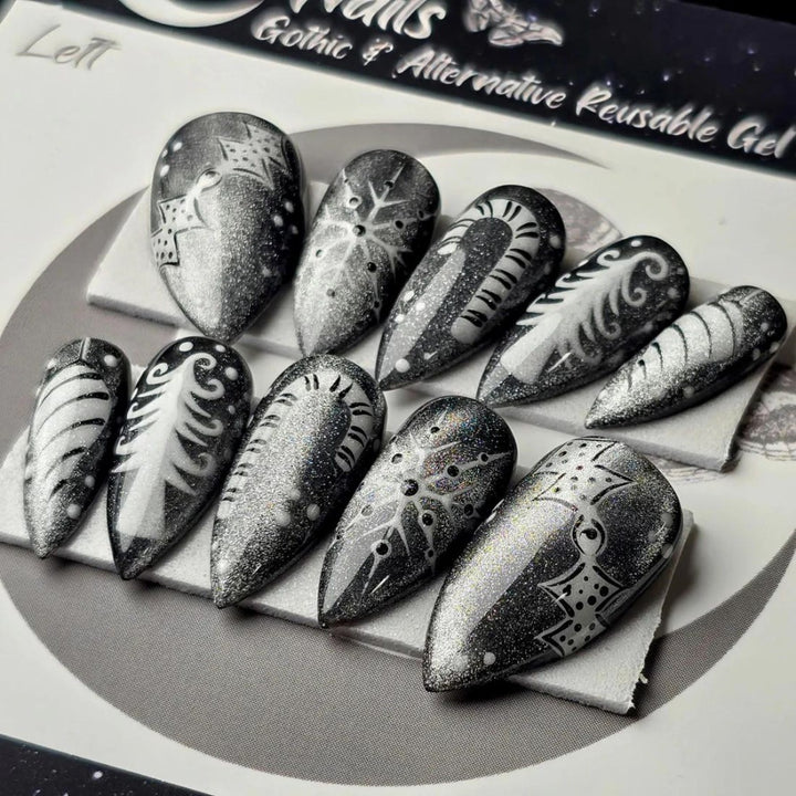 Artificial nails with festive winter design Kalsten