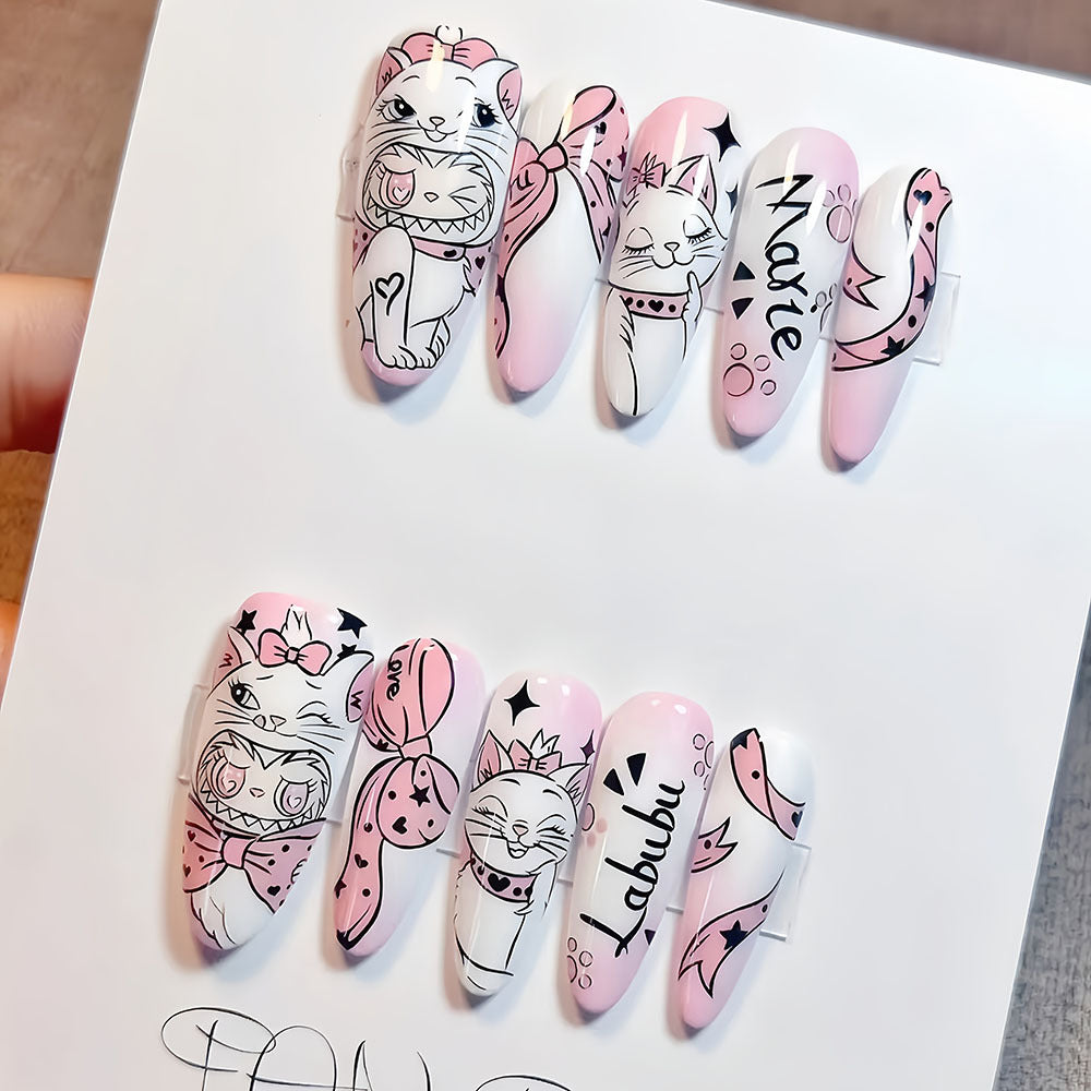 Playful artificial nails with cat designs Kalsten