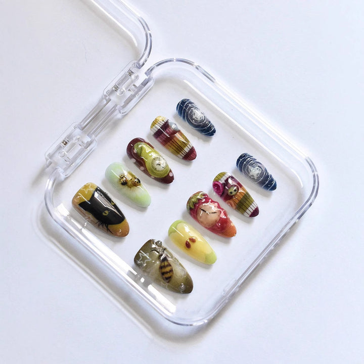 Artistic Ocean-Themed Press-On Nail Art Kalsten