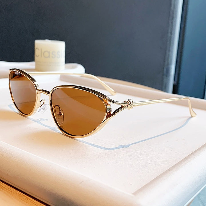 Women Cat-Eye Sunglasses with Elegant Golden Frame and Polarized Lenses Kalsten