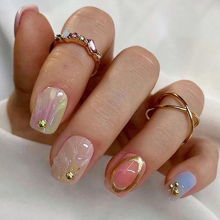 Decorative Press-On Nail Set with Gold Accents Kalsten