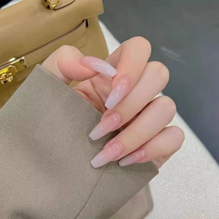 Elegant Nail Art Kalsten