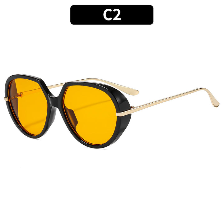 Elegant Oversized Cat-Eye Sunglasses with Decorative Frame