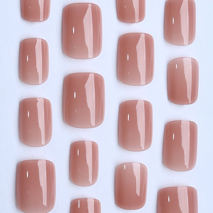 Elegant artificial nails with glossy finish Kalsten