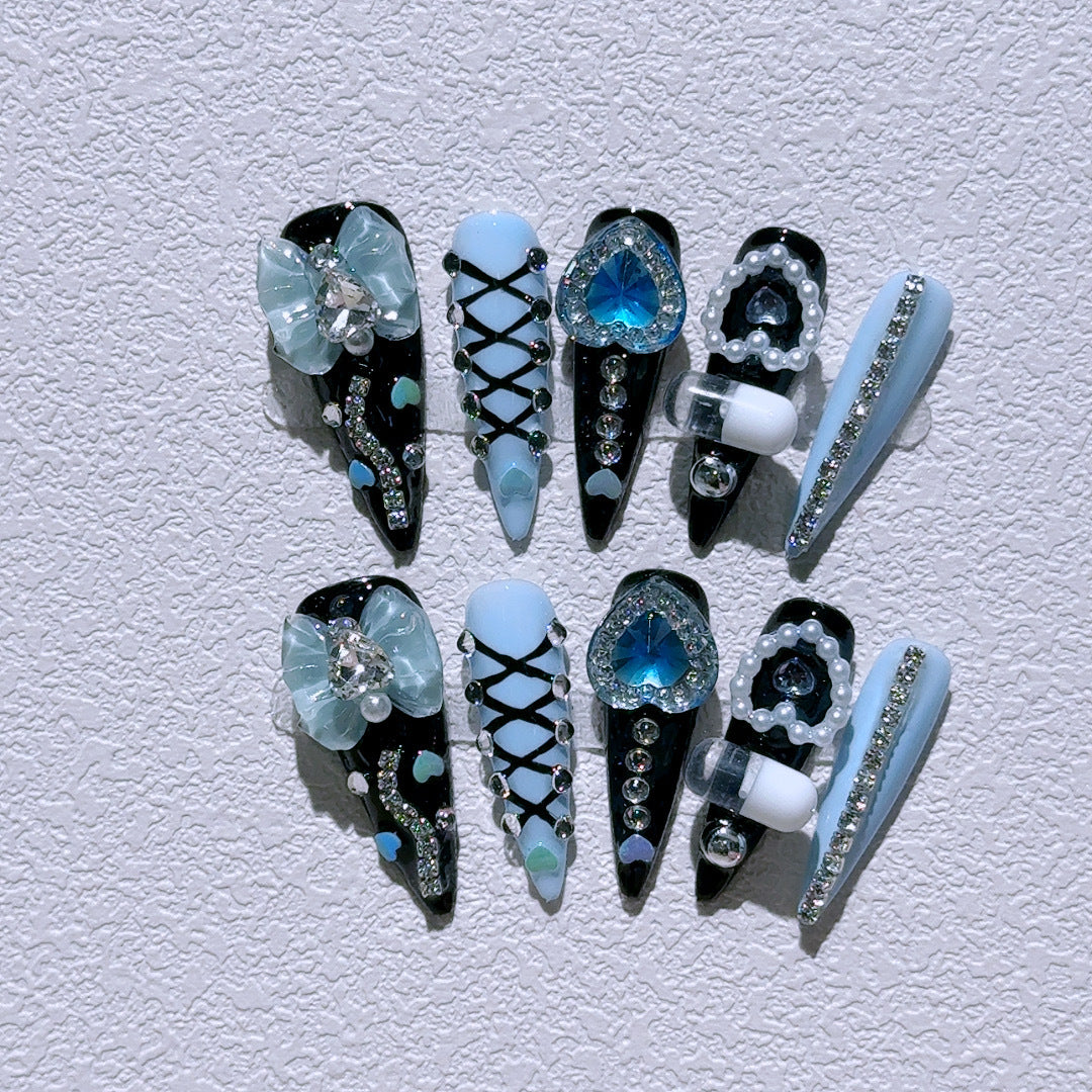 Glamorous Nail Art Extensions
