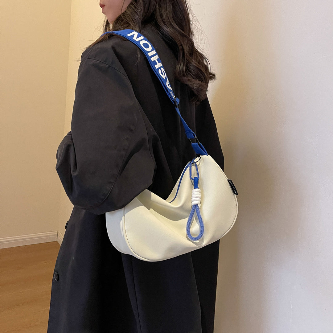 Fashionable shoulder bag with adjustable carrying strap Kalsten