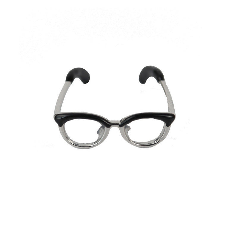 Retro-Inspired Cat-Eye Glasses Kalsten