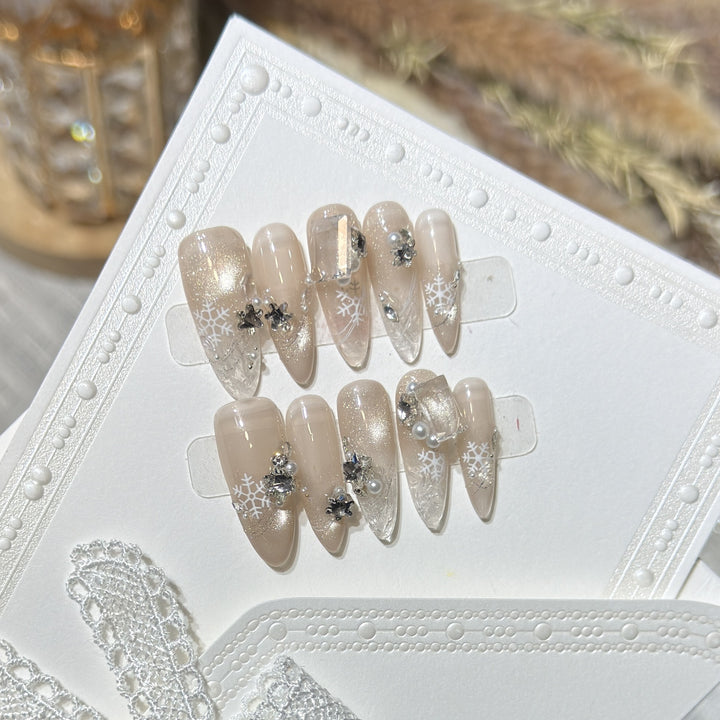 Snowflake-Inspired Stiletto Press-On Nail Set Kalsten