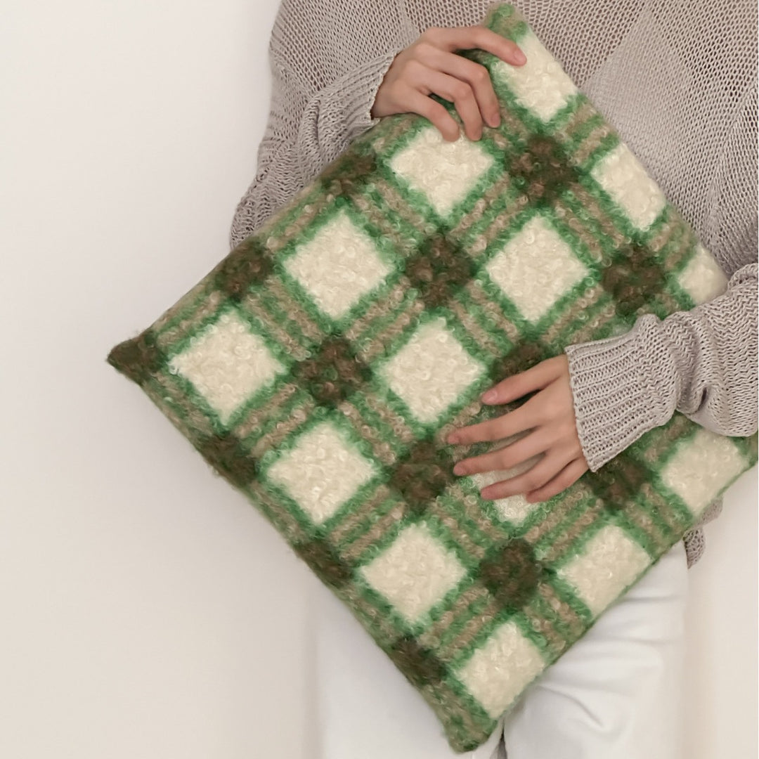 Oversize Sherpa Clutch with floral bouclé look