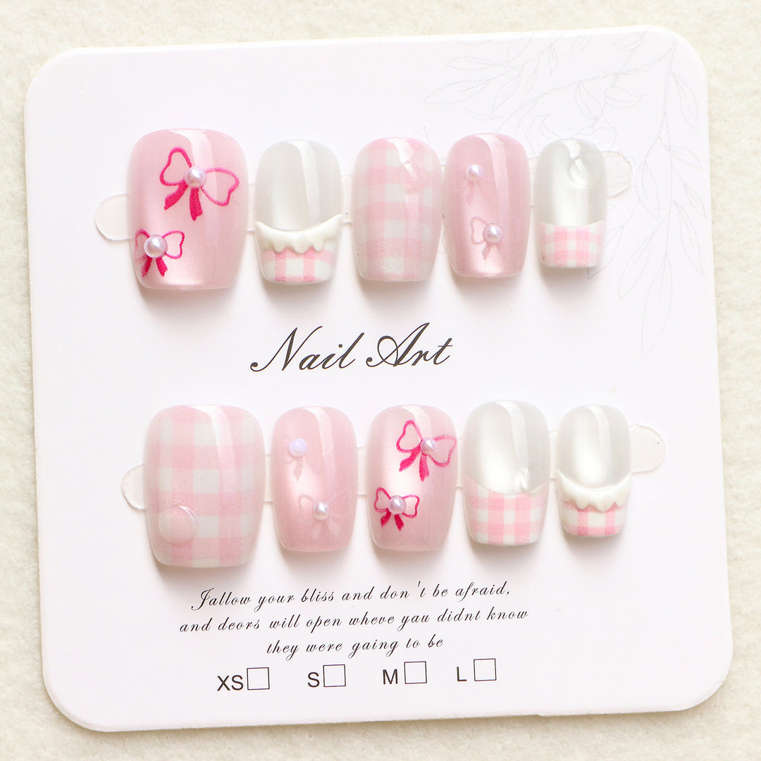Charming Nail Art Press-On Set Kalsten