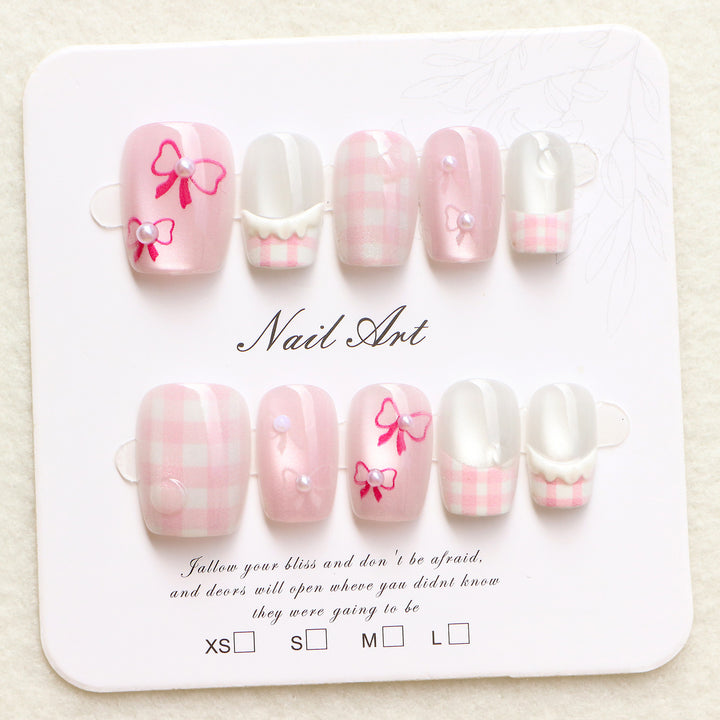 Charming Nail Art Press-On Set Kalsten