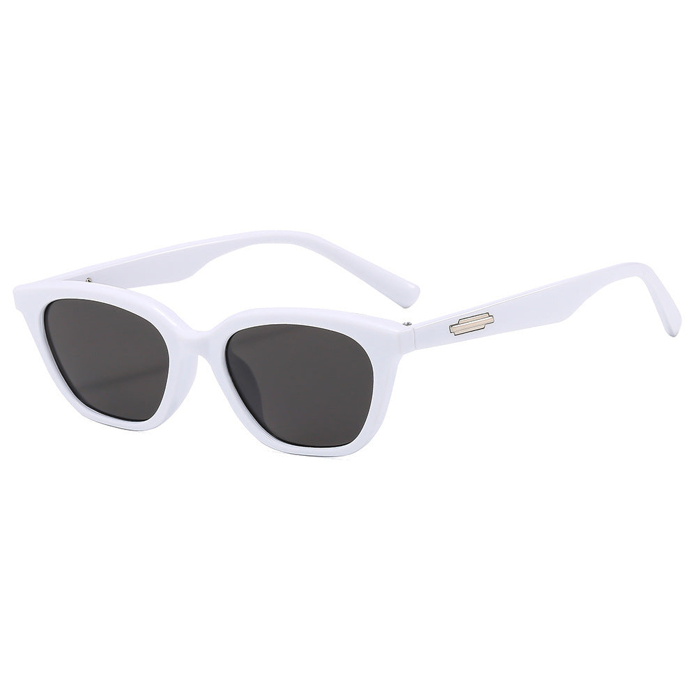 Vintage-Inspired Oversized Angular Sunglasses Kalsten