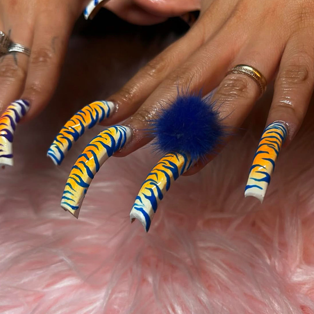 Artistic Long Stiletto Press-On Nail Set Kalsten