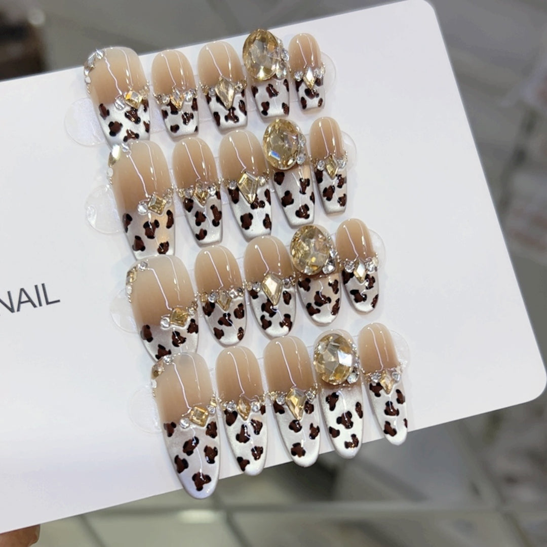 Artistic Press-On Nail Set with Leopard Design Kalsten