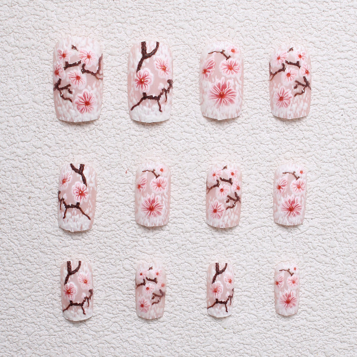 Floral Embellished Press-On Nail Art Kalsten