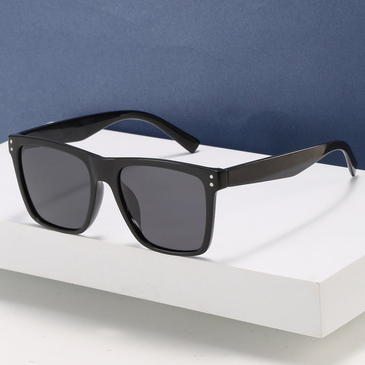 Ladies Fashion Sunglasses with Modern Matte Frame Kalsten