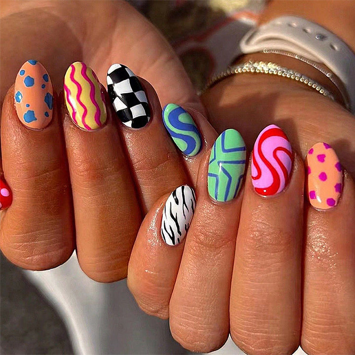 Artistic Nail Art Kalsten