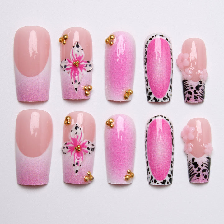 Nail art set with floral and glamorous accents Kalsten
