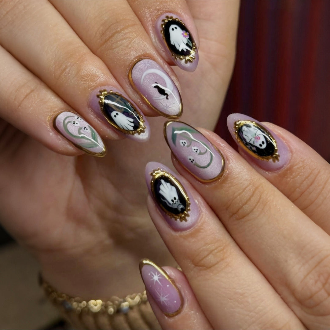 Halloween-Themed Press-On Nail Set