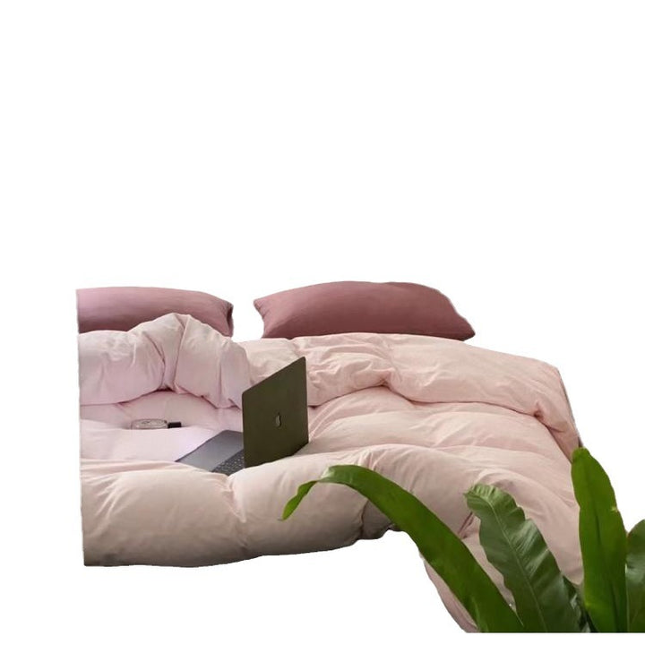 Soft cotton percale bedding set with voluminous quilting and hotel closure