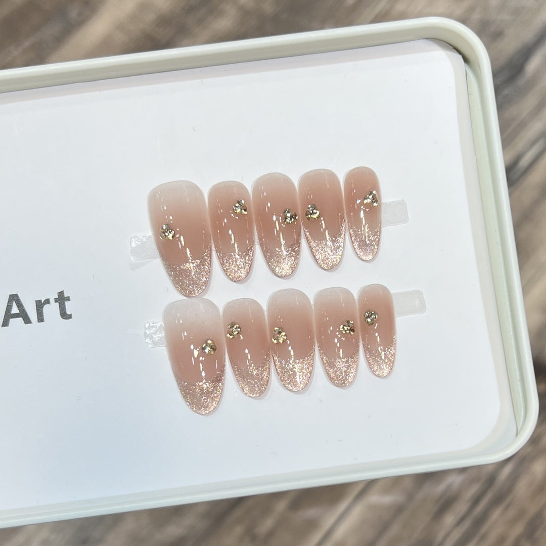 Themed Press-On Nail Art Set with Hello Kitty Designs Kalsten